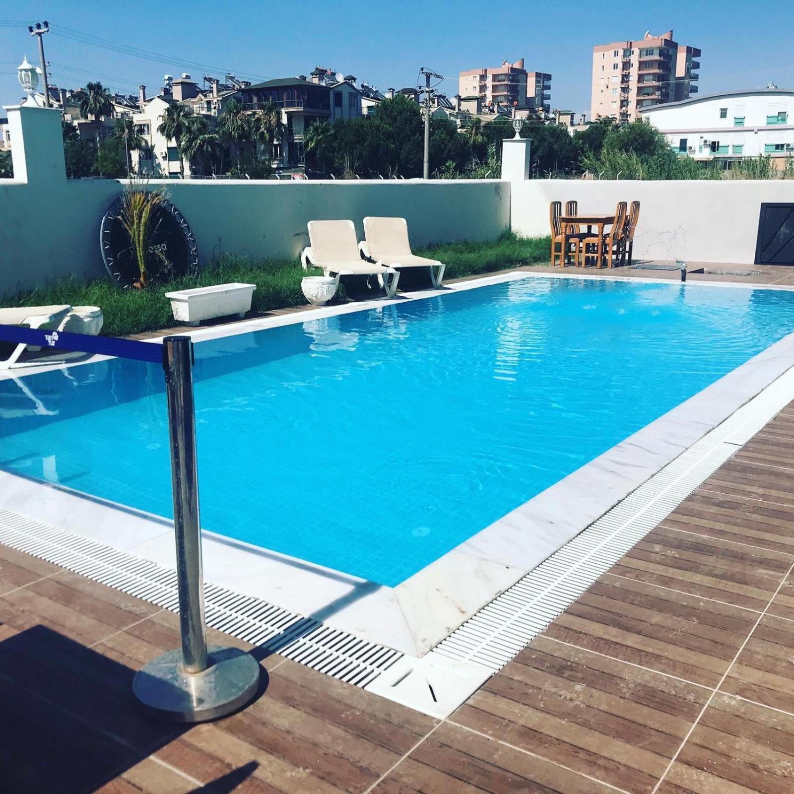 Akdeniz Suites Altinkum  Екстериор снимка